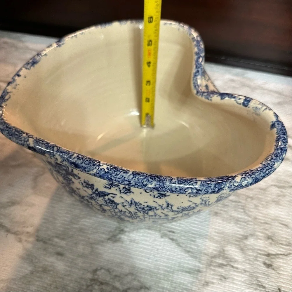 Casey Pottery Heart Shaped Speckled Sponge Pattern‎ Blue Stoneware Pottery Bowl